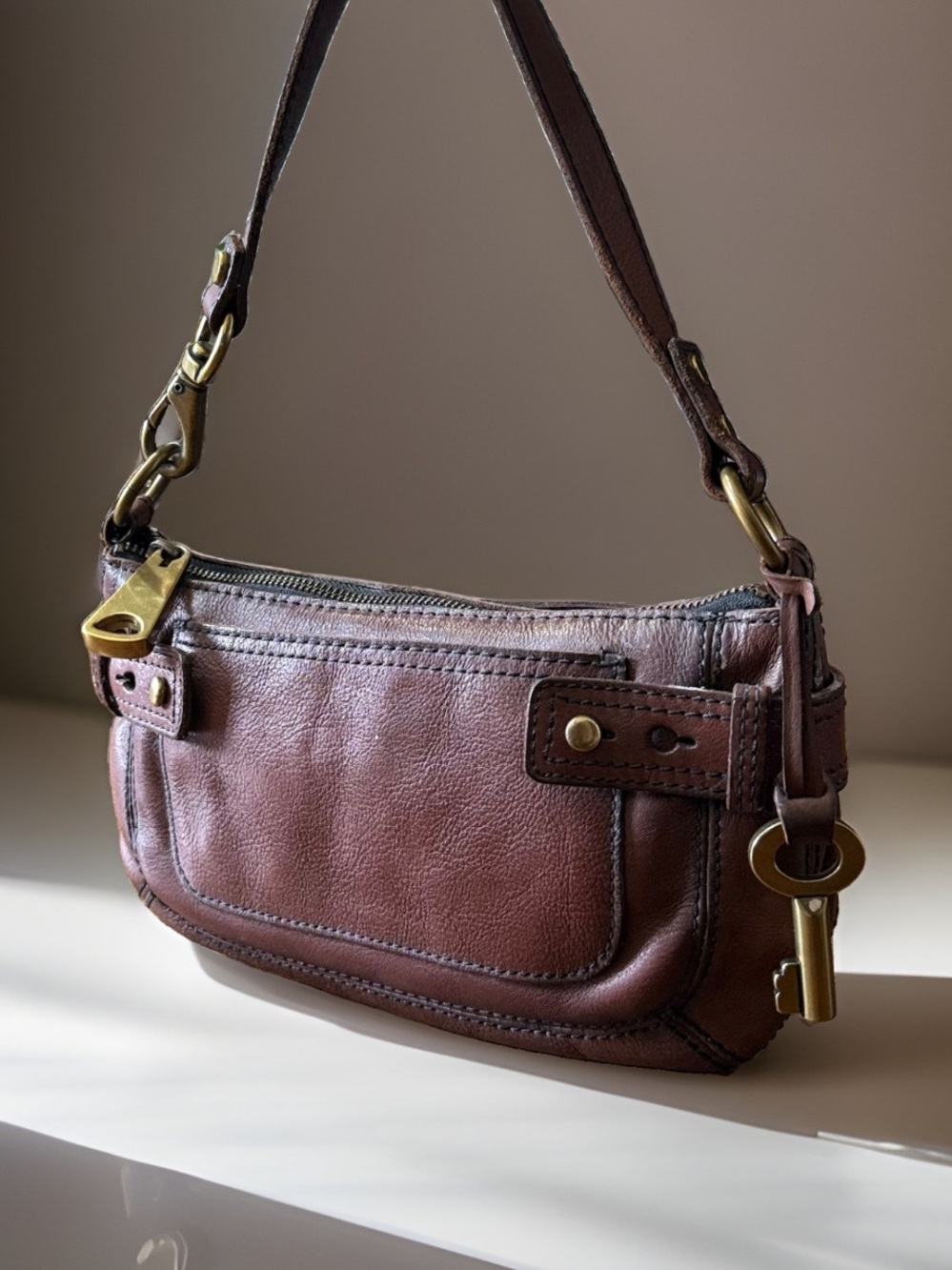 Fossil Fifty Four Y2K Leather Bag 🔑